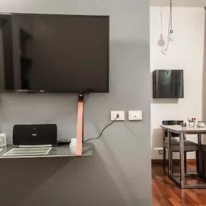 Montenapoleone Aparthotel Milan